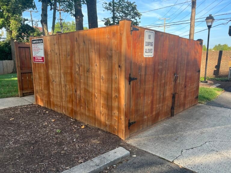 Professional Fence Contractor in Oakton, VA | Universal Fence LLC